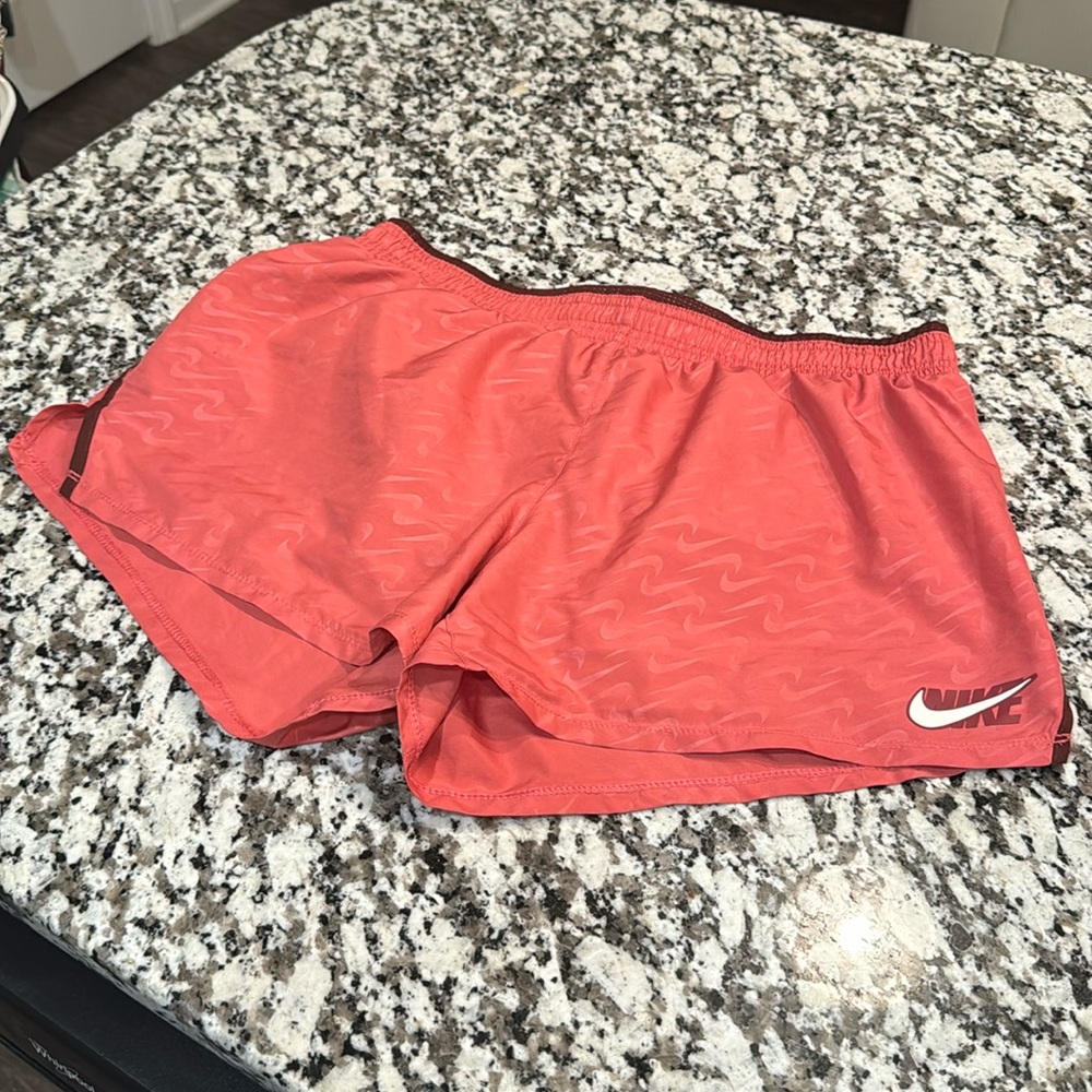Nike Dri-Fit Shorts - Medium